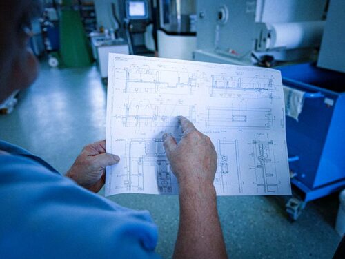 Bauteil-Montage bei WEFO-TEC in Markt Erlbach