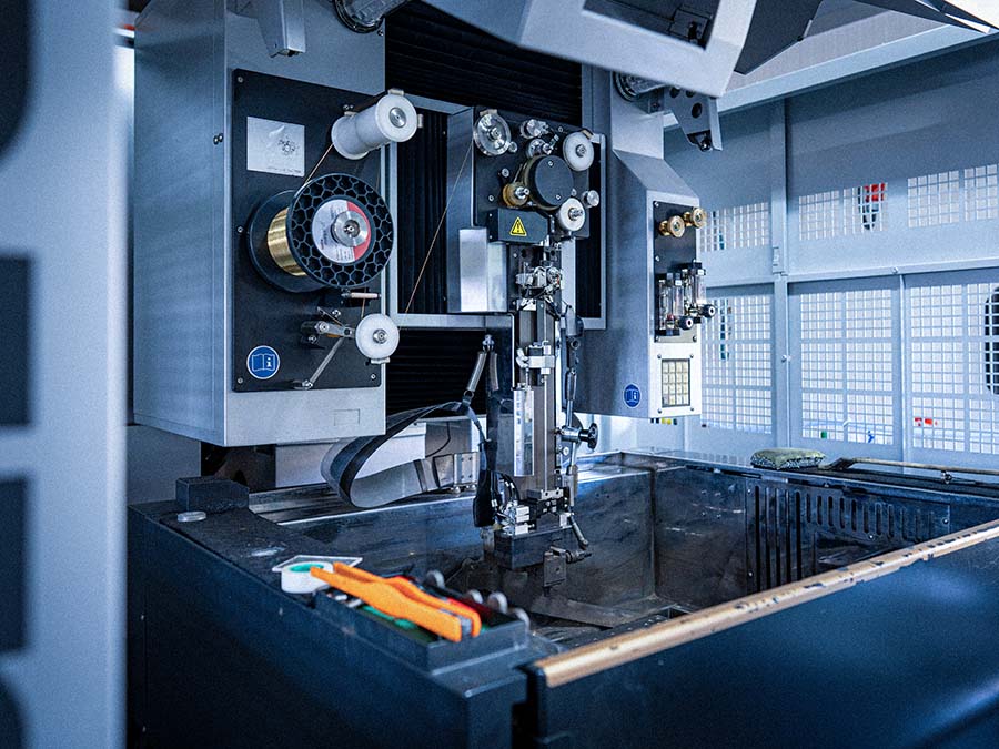 Senkerodieren bei WEFO-TEC in Markt Erlbach